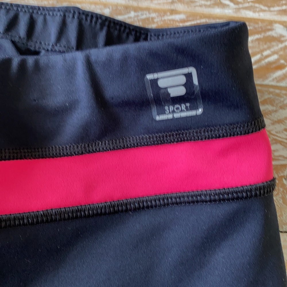 π Fila Colorful Sexy Capris - small π - Picture 8 of 10
